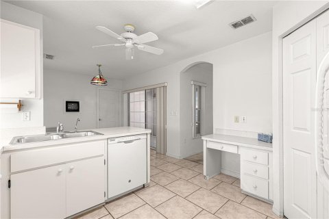 House in Ocala, Florida 2 bedrooms, 144 sq.m. № 1631763 - photo 16