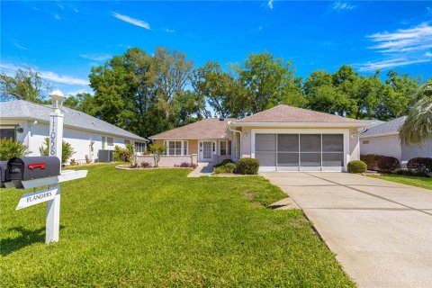House in Ocala, Florida 2 bedrooms, 144 sq.m. № 1631763 - photo 1