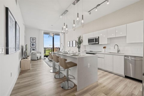 Appartement à louer à Hallandale Beach, Floride: 1 chambre, 79.8 m2 № 1993452 - photo 2