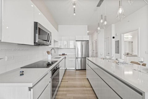 Appartement à louer à Hallandale Beach, Floride: 1 chambre, 79.8 m2 № 1993452 - photo 12