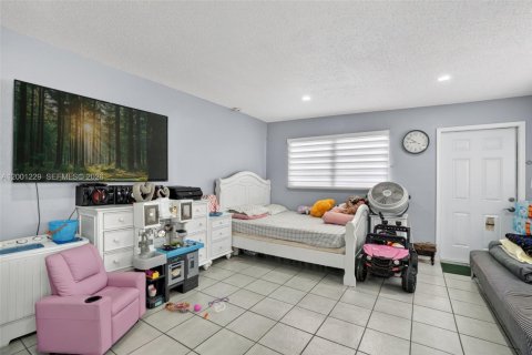 Villa ou maison à vendre à Cutler Bay, Floride: 4 chambres, 174.84 m2 № 2065186 - photo 26