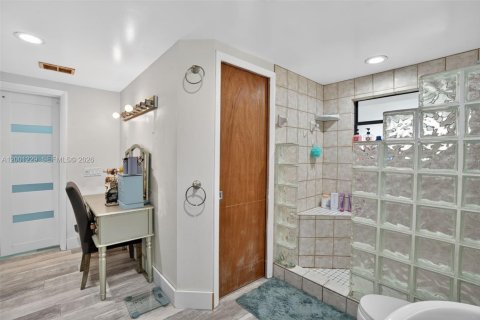 Villa ou maison à vendre à Cutler Bay, Floride: 4 chambres, 174.84 m2 № 2065186 - photo 17