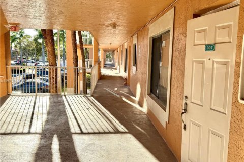 Copropriété à vendre à Davie, Floride: 2 chambres, 89.46 m2 № 2038436 - photo 26