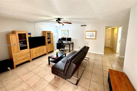 Copropriété à vendre à Davie, Floride: 2 chambres, 89.46 m2 № 2038436 - photo 3