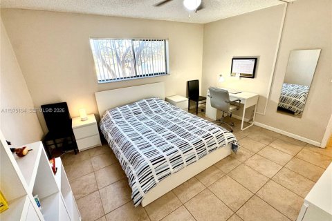 Copropriété à vendre à Davie, Floride: 2 chambres, 89.46 m2 № 2038436 - photo 13