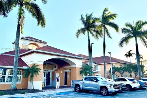 Copropriété à vendre à Davie, Floride: 2 chambres, 89.46 m2 № 2038436 - photo 29