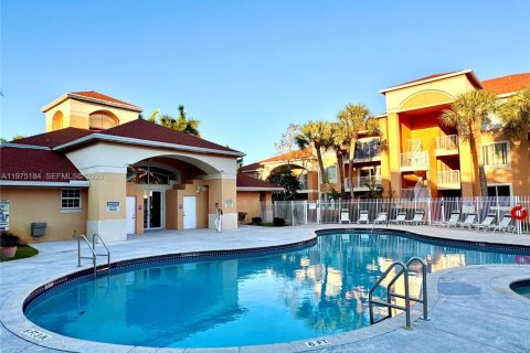 Copropriété à vendre à Davie, Floride: 2 chambres, 89.46 m2 № 2038436 - photo 28