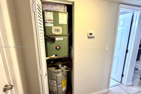 Copropriété à vendre à Davie, Floride: 2 chambres, 89.46 m2 № 2038436 - photo 24