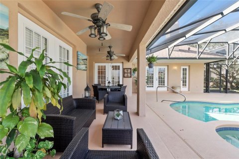 House in Clermont, Florida 4 bedrooms, 209.4 sq.m. № 1549418 - photo 8