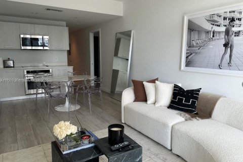 Copropriété à vendre à Miami, Floride: 1 chambre, 68.93 m2 № 1933852 - photo 2