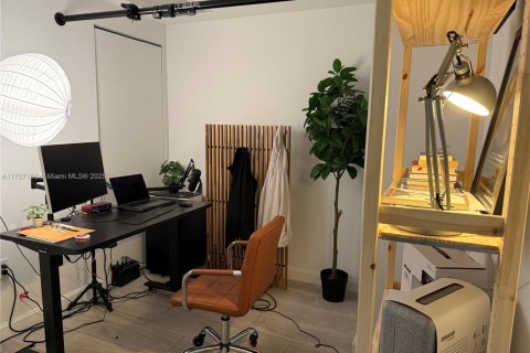 Copropriété à vendre à Miami, Floride: 1 chambre, 68.93 m2 № 1933852 - photo 20