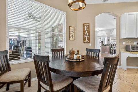 House in Land O' Lakes, Florida 4 bedrooms, 271.09 sq.m. № 1835800 - photo 16