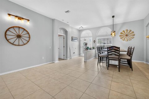 House in Land O' Lakes, Florida 4 bedrooms, 271.09 sq.m. № 1835800 - photo 7