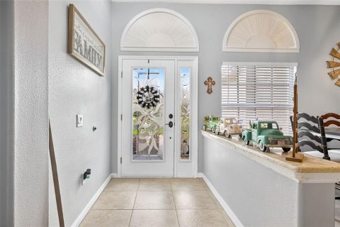 House in Land O' Lakes, Florida 4 bedrooms, 271.09 sq.m. № 1835800 - photo 4