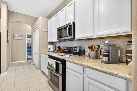 House in Land O' Lakes, Florida 4 bedrooms, 271.09 sq.m. № 1835800 - photo 13