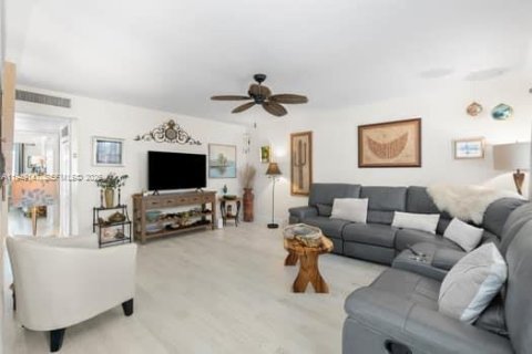Condominio en venta en Delray Beach, Florida, 2 dormitorios, 81.75 m2 № 2004897 - foto 9