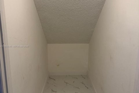 Condominio en alquiler en Royal Palm Beach, Florida, 1 dormitorio № 2026324 - foto 15