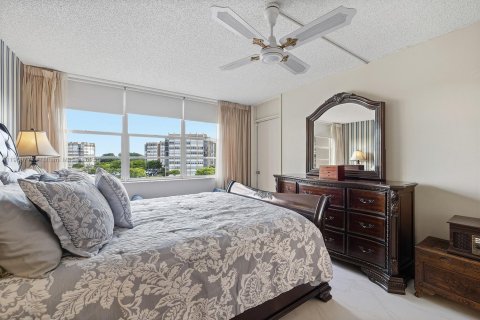 Condo in Pembroke Pines, Florida, 3 bedrooms  № 1968656 - photo 25