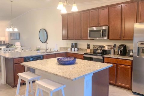Condo in Bradenton, Florida, 2 bedrooms in LAKEWOOD NATIONAL  № 375642 - photo 17