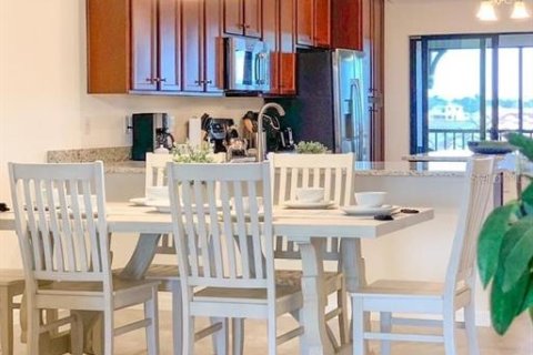 Condo in Bradenton, Florida, 2 bedrooms in LAKEWOOD NATIONAL  № 375642 - photo 4
