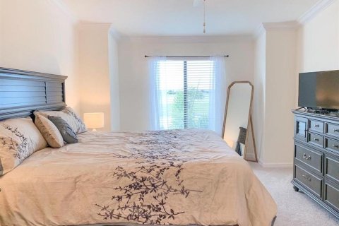 Condo in Bradenton, Florida, 2 bedrooms in LAKEWOOD NATIONAL  № 375642 - photo 12
