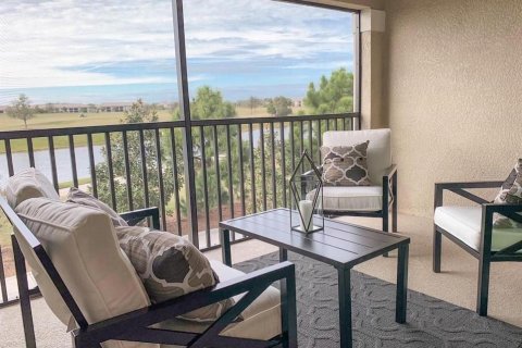 Condo in Bradenton, Florida, 2 bedrooms in LAKEWOOD NATIONAL  № 375642 - photo 23