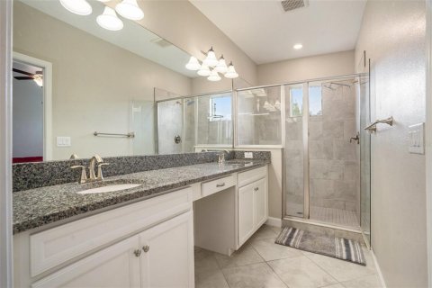 Touwnhouse à louer à Tampa, Floride: 3 chambres, 167.6 m2 № 1902252 - photo 16