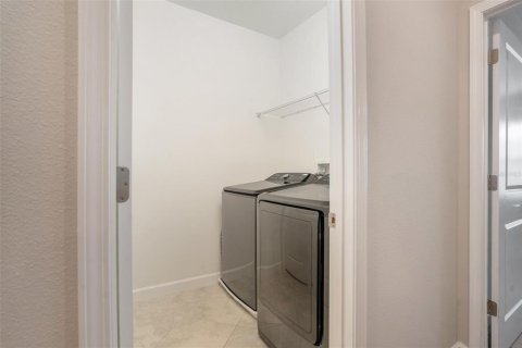 Touwnhouse à louer à Tampa, Floride: 3 chambres, 167.6 m2 № 1902252 - photo 22