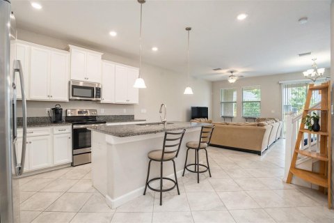 Touwnhouse à louer à Tampa, Floride: 3 chambres, 167.6 m2 № 1902252 - photo 7