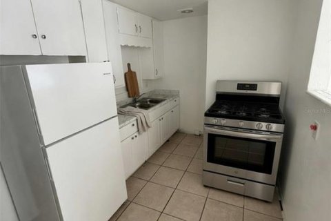 Propiedad comercial en venta en Saint Petersburg, Florida, 8 dormitorios, 227.42 m2 № 2345420 - foto 17