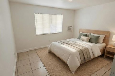 Propiedad comercial en venta en Saint Petersburg, Florida, 8 dormitorios, 227.42 m2 № 2345420 - foto 22