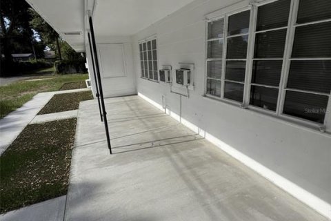 Propiedad comercial en venta en Saint Petersburg, Florida, 8 dormitorios, 227.42 m2 № 2345420 - foto 16