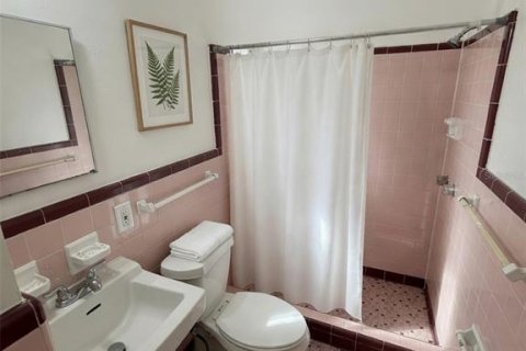 Propiedad comercial en venta en Saint Petersburg, Florida, 8 dormitorios, 227.42 m2 № 2345420 - foto 7