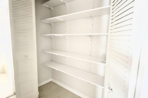 Condo in Margate, Florida, 1 bedroom  № 1119014 - photo 1