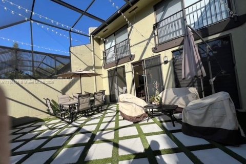 Townhouse in Doral, Florida 3 bedrooms, 159.05 sq.m. № 1641133 - photo 24