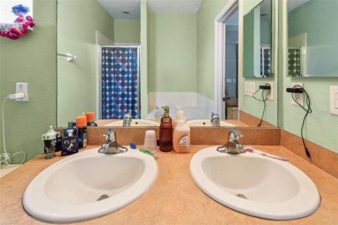 Casa en venta en Lady Lake, Florida, 3 dormitorios, 118.91 m2 № 1806518 - foto 24