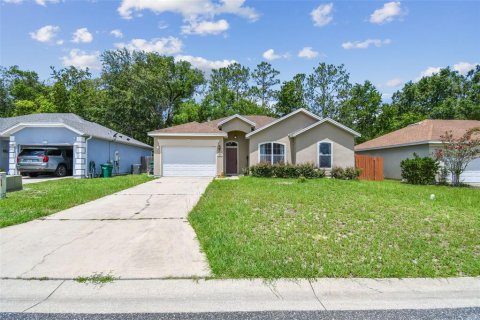 Casa en venta en Lady Lake, Florida, 3 dormitorios, 118.91 m2 № 1806518 - foto 1