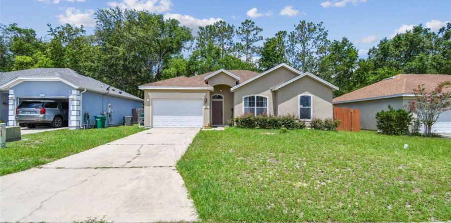 Casa en Lady Lake, Florida 3 dormitorios, 118.91 m2 № 1806518