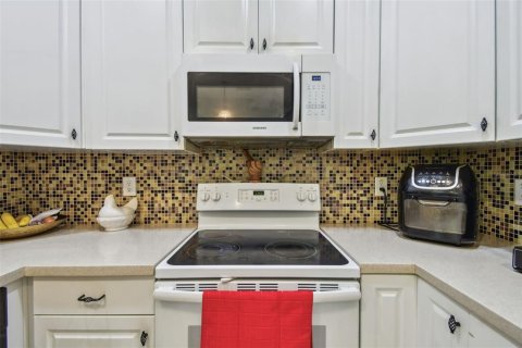 Casa en venta en Lady Lake, Florida, 3 dormitorios, 118.91 m2 № 1806518 - foto 13
