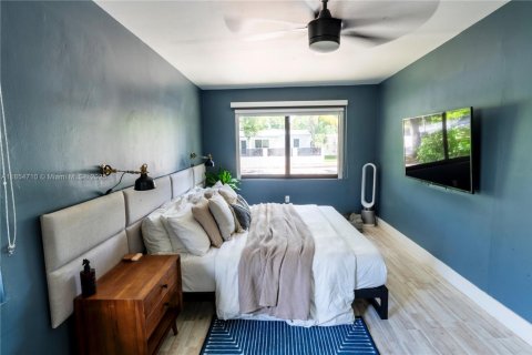 Casa en venta en North Miami, Florida, 4 dormitorios, 148.55 m2 № 1890058 - foto 18