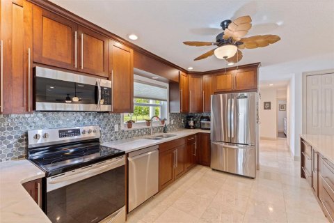 Villa ou maison à vendre à Tierra Verde, Floride: 3 chambres, 144.09 m2 № 1911915 - photo 9