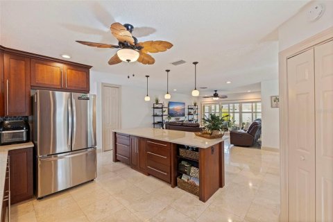 Villa ou maison à vendre à Tierra Verde, Floride: 3 chambres, 144.09 m2 № 1911915 - photo 10