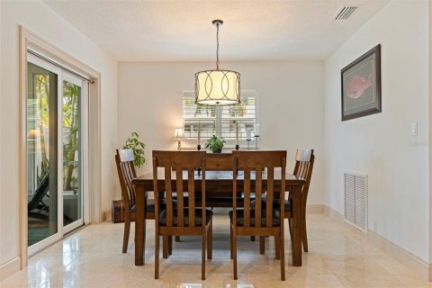 Villa ou maison à vendre à Tierra Verde, Floride: 3 chambres, 144.09 m2 № 1911915 - photo 14