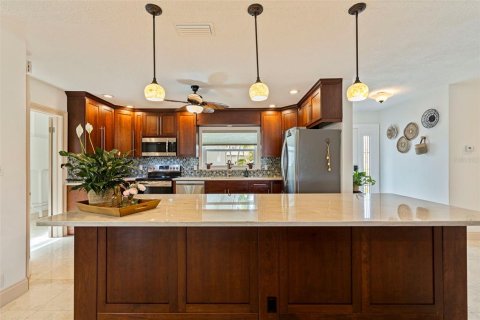 Villa ou maison à vendre à Tierra Verde, Floride: 3 chambres, 144.09 m2 № 1911915 - photo 7