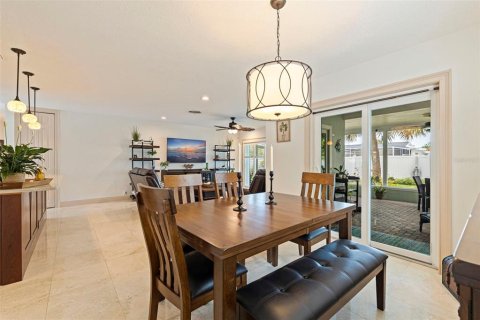 Villa ou maison à vendre à Tierra Verde, Floride: 3 chambres, 144.09 m2 № 1911915 - photo 15