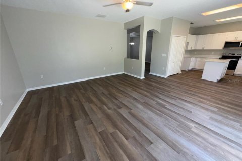 Casa en venta en Orlando, Florida, 4 dormitorios, 240.25 m2 № 1725409 - foto 10