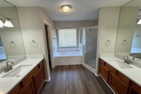 Casa en venta en Orlando, Florida, 4 dormitorios, 240.25 m2 № 1725409 - foto 14