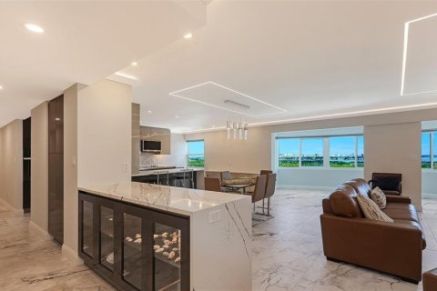 Condominio en venta en Sarasota, Florida, 2 dormitorios, 189.06 m2 № 2130895 - foto 17