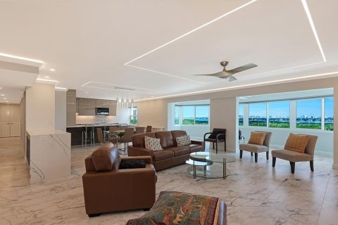 Condominio en venta en Sarasota, Florida, 2 dormitorios, 189.06 m2 № 2130895 - foto 16