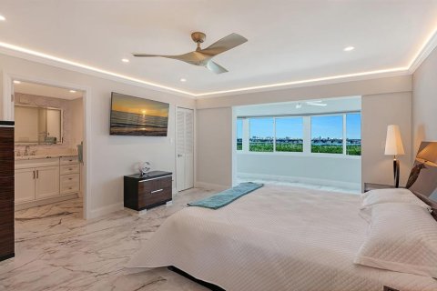 Condominio en venta en Sarasota, Florida, 2 dormitorios, 189.06 m2 № 2130895 - foto 24